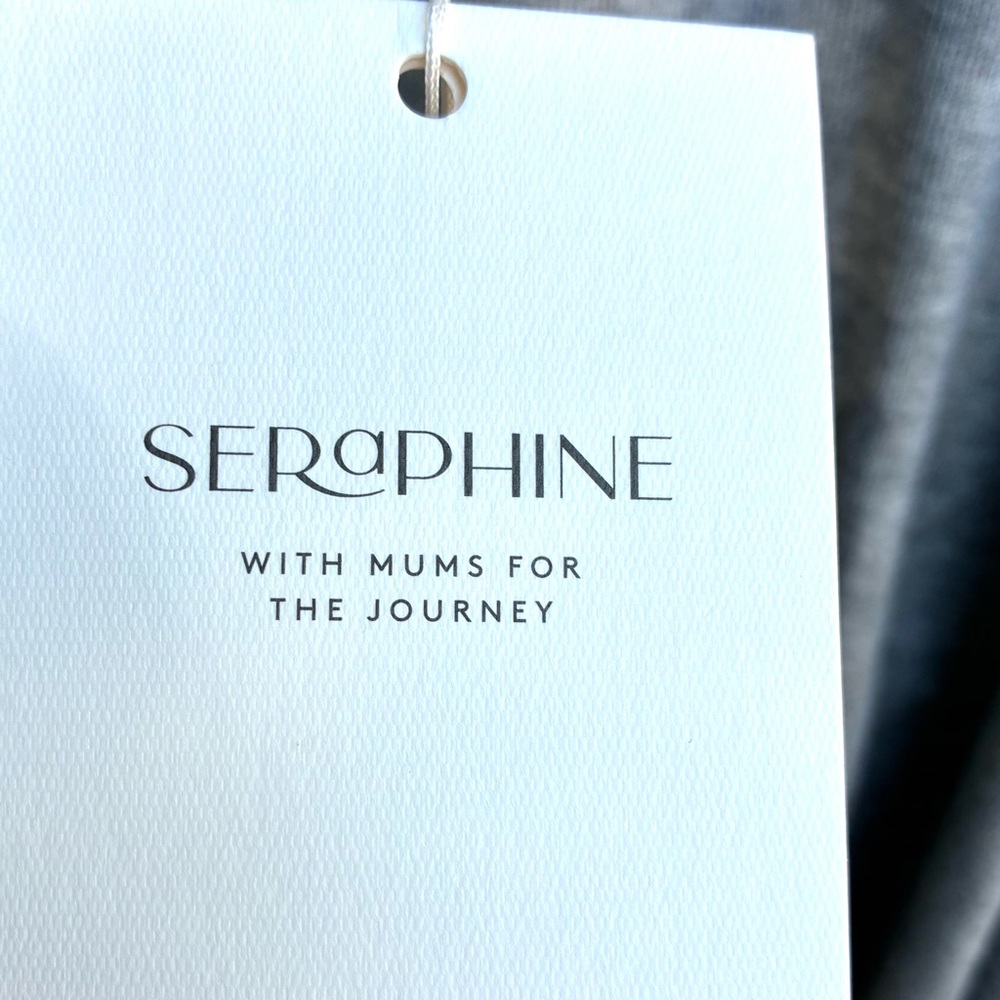 Seraphine NWT Gray Nursing Cape - Picture 3 of 9